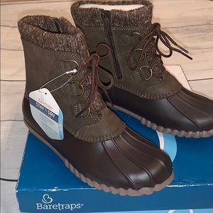 Baretraps “Duck boots”. Size 6 medium width.